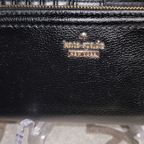 Kate Spade Patterson Drive Braylon Black Wallet in Pebbled Leather. EUC - Picture 3 of 15